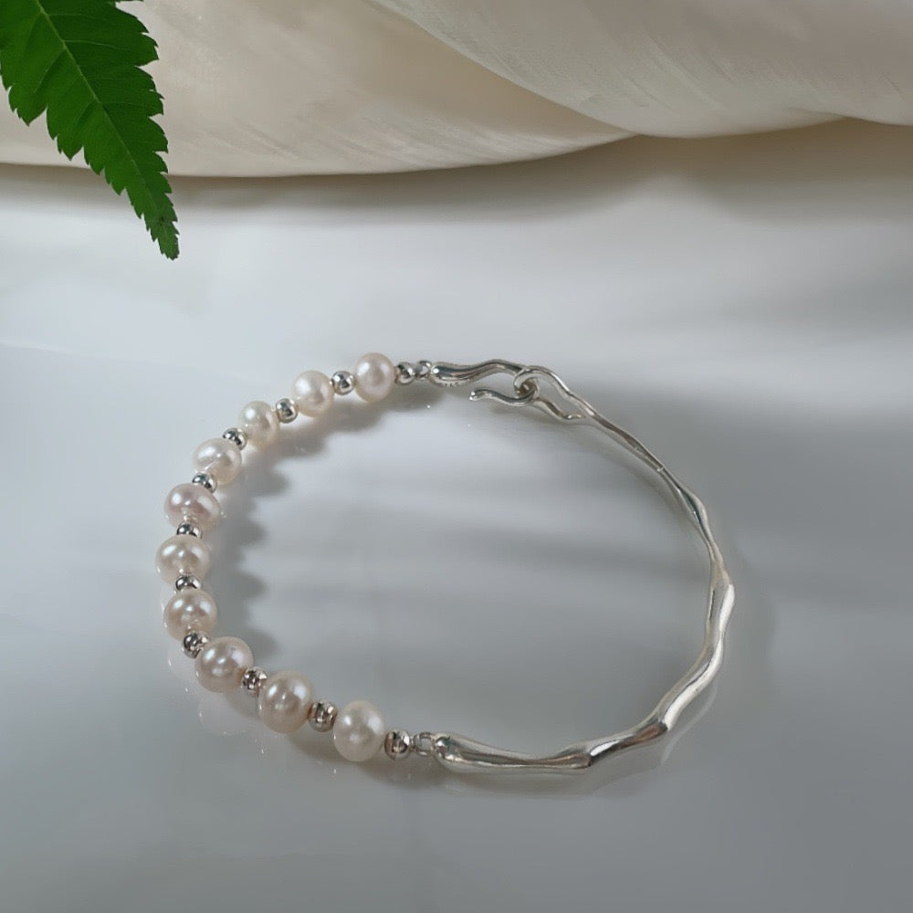INFINITY Pearl bracelet silver