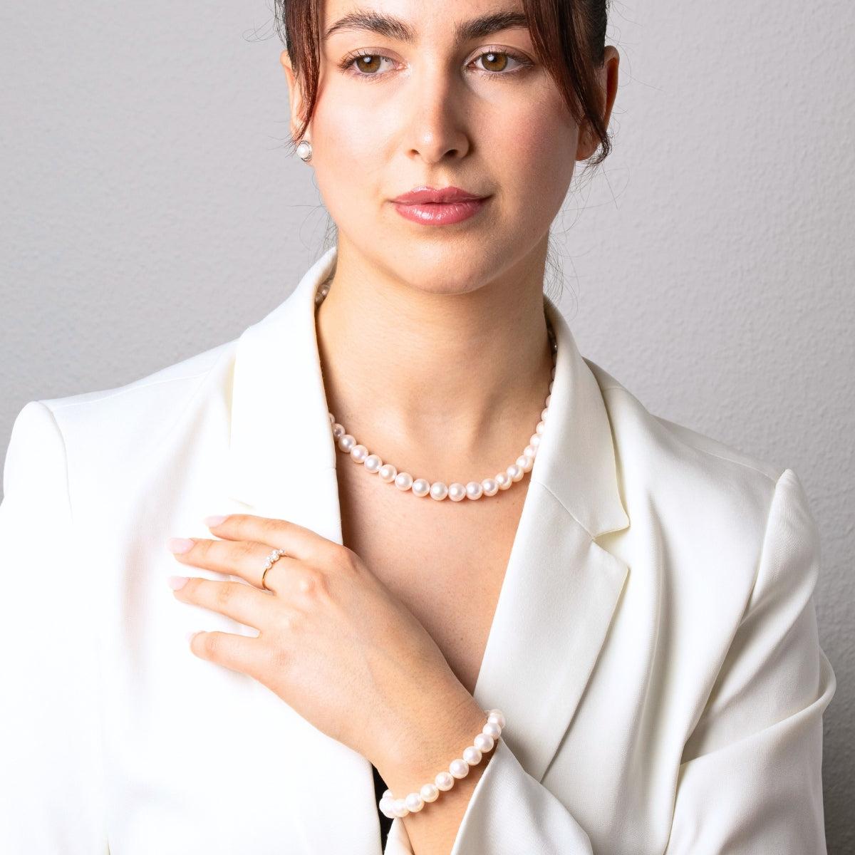 SKADIS AKOYA necklace