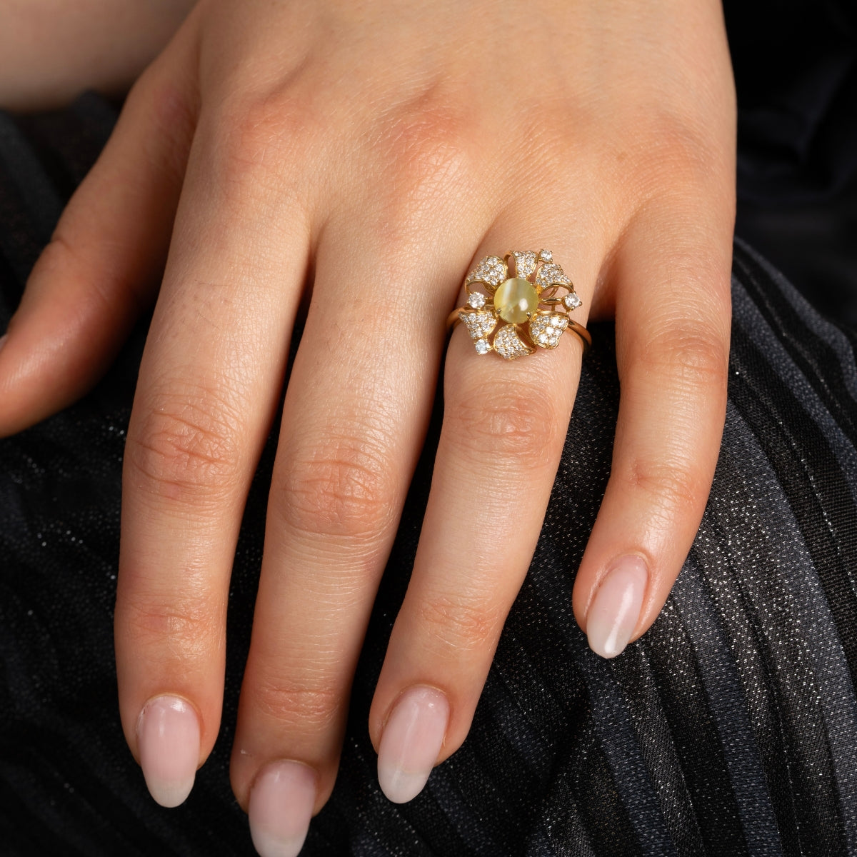 CAT'S EYE diamond ring 18k yellow gold