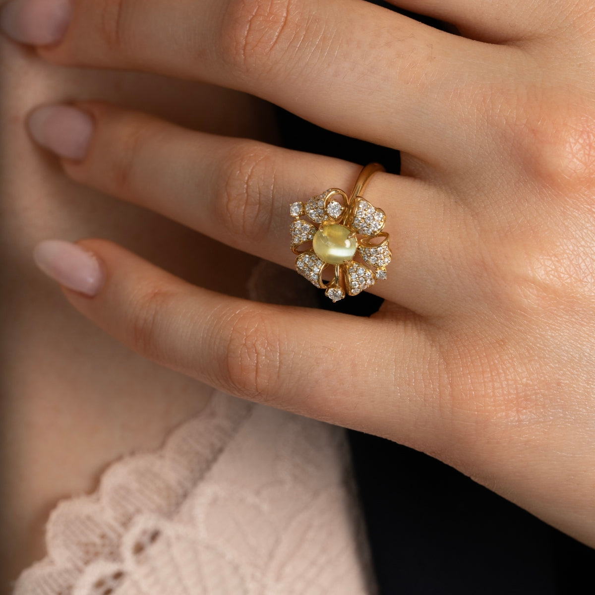 CAT'S EYE diamond ring 18k yellow gold
