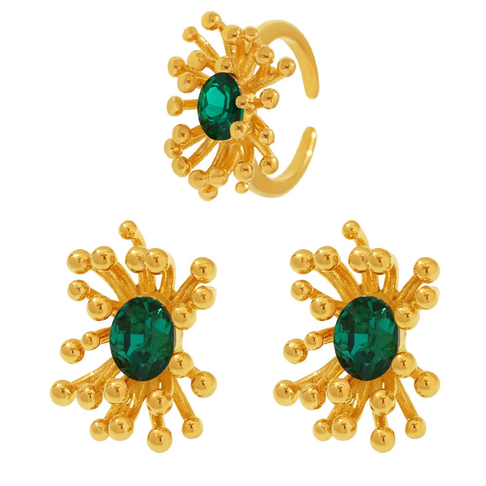 Gold earrings with green gemstones from SKADIS Jewelry