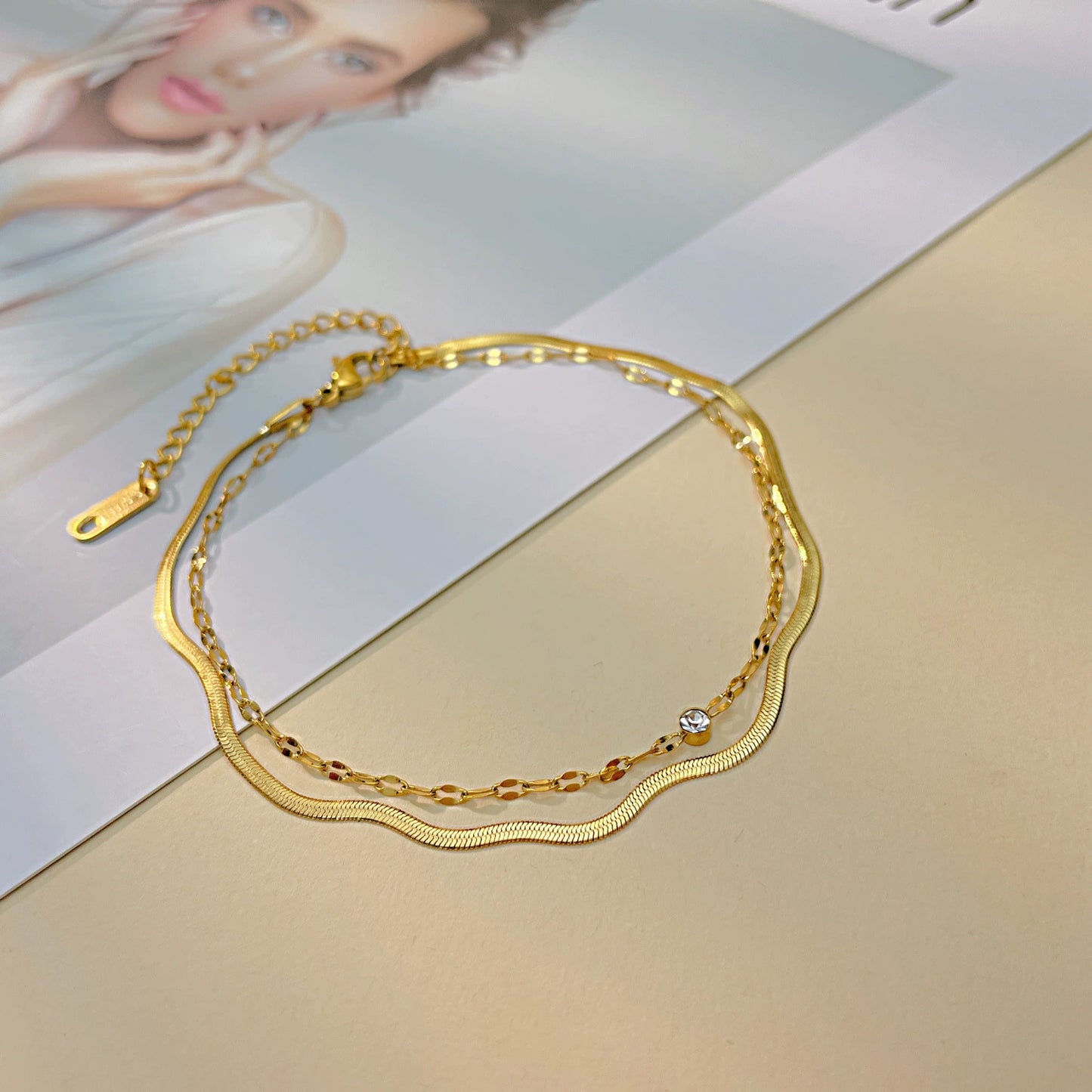 Gold-plated anklet from SKADIS Jewelry