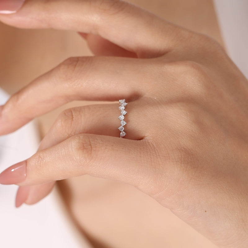 LUCKY STAR diamond ring 18k white gold
