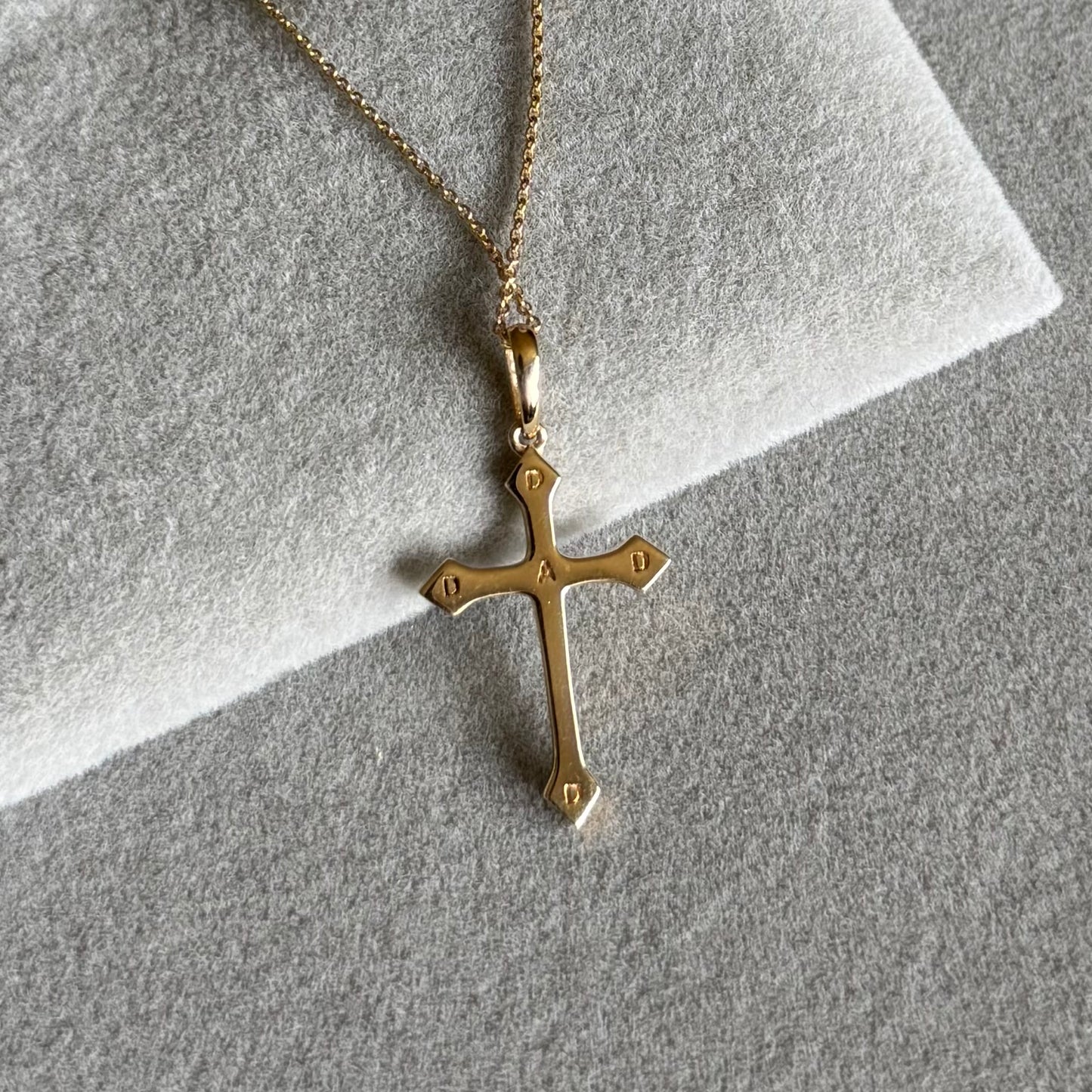 MOM&DAD Pendant 9k Gold from SKADIS