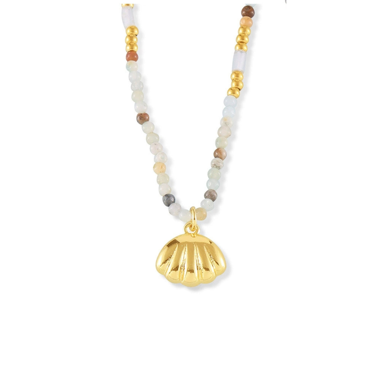 Necklace with a gold shell pendant from SKADIS Jewelry