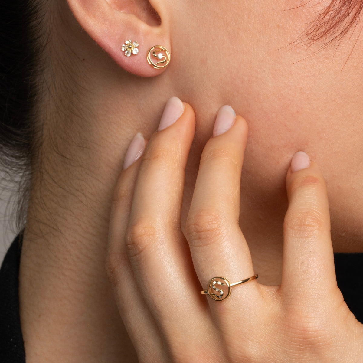 SKADI diamond ring 18k yellow gold