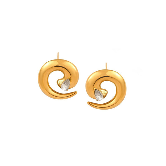 Gold earrings from SKADIS Jewelry