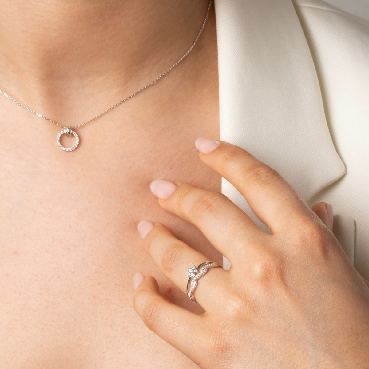 SKADIS  X-HALO diamond necklace 18k white gold