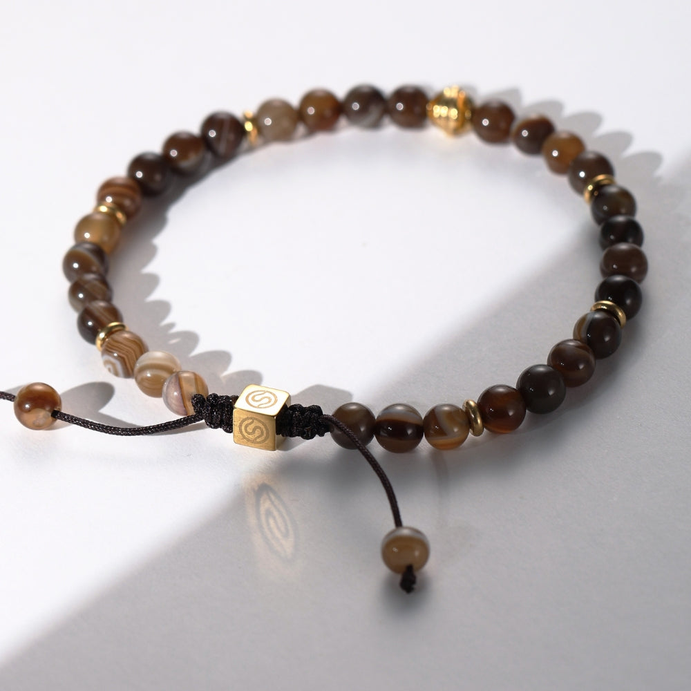 AXEL bracelet brown agate close up - SKADIS Jewelry