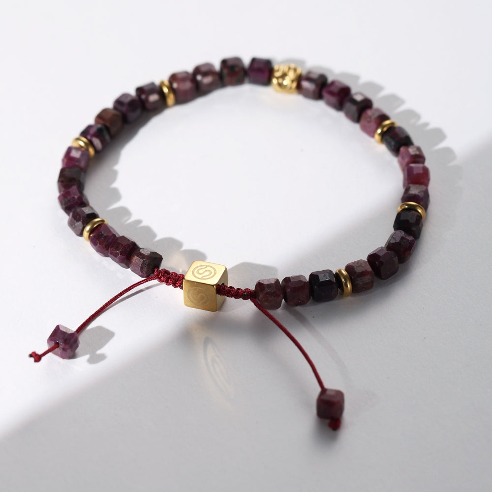 IVAR Bracelet Gold-plated with ruby stones - side view - SKADIS Jewelry