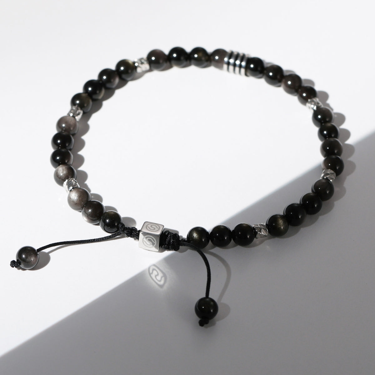 MOSS Bracelet detail view - black obsidian beaded bracelet for men - SKADIS Jewelry