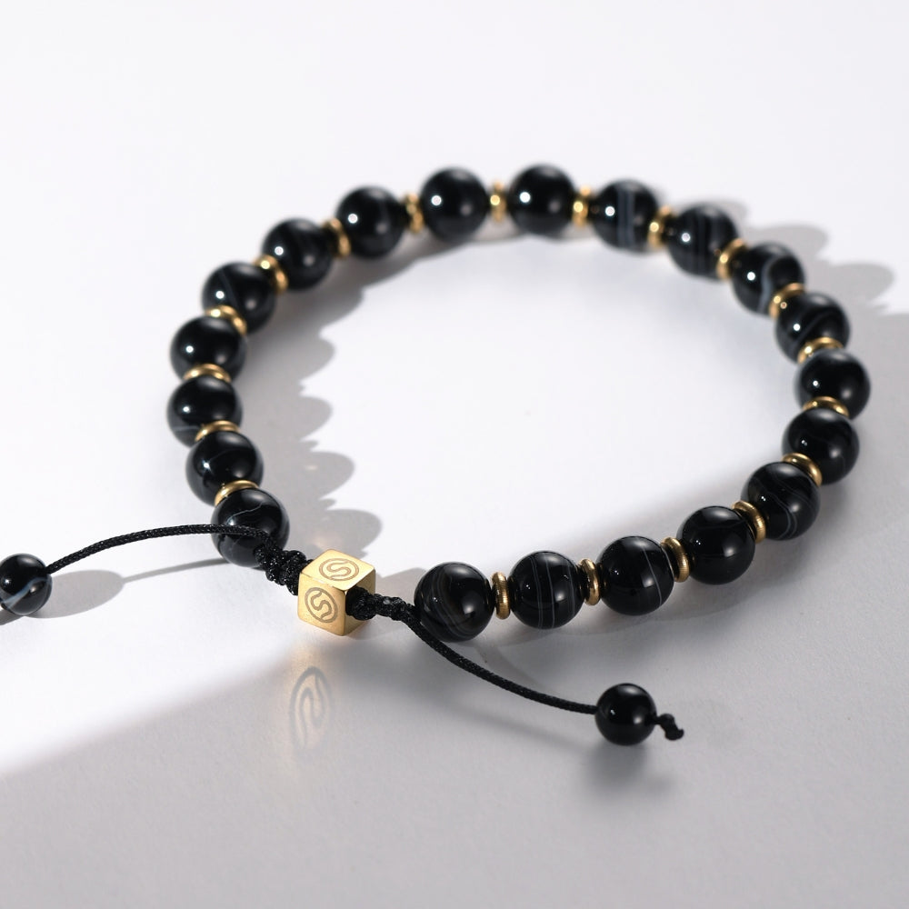 RUNE black agate bracelet detail view - SKADIS Jewelry