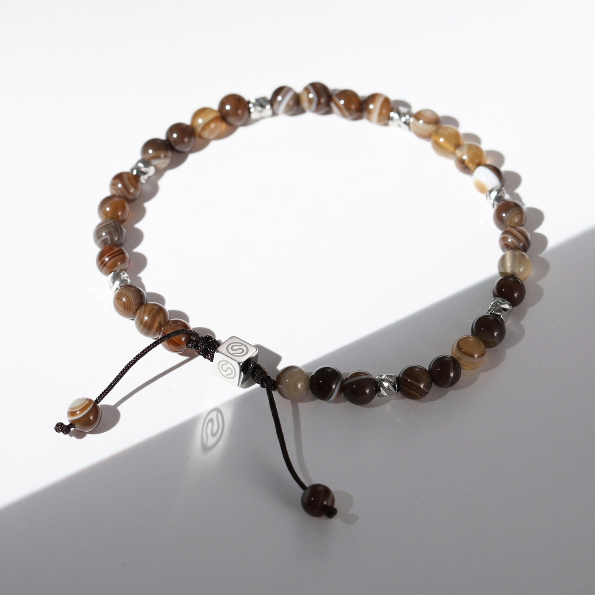 SILAS Bracelet detail view - brown agate beaded bracelet for men - SKADIS Jewelry